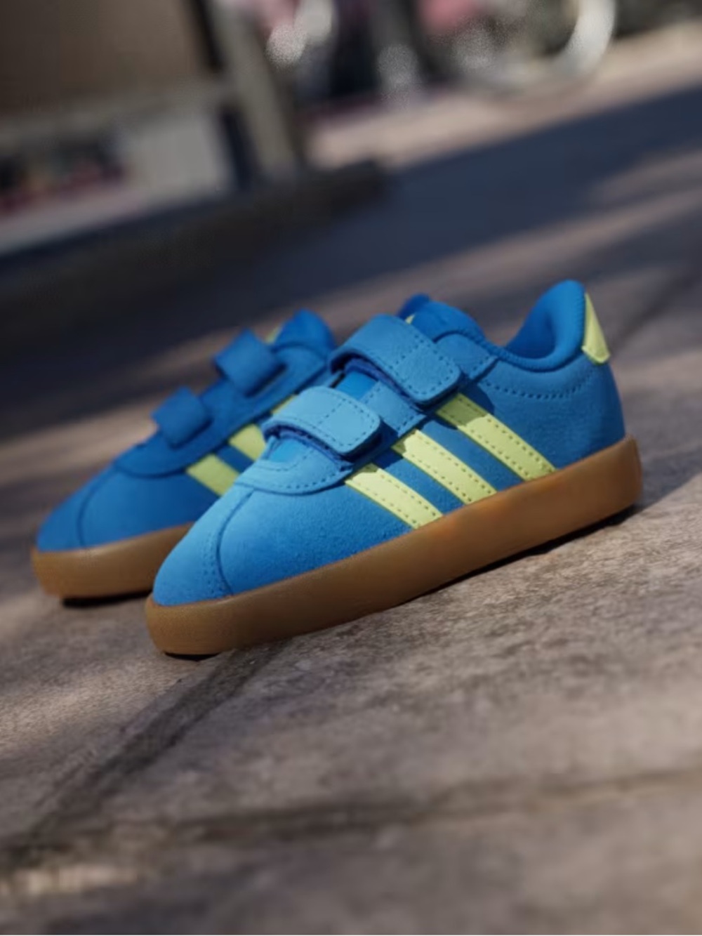 Adidas || VL Court 3.0 Shoes Sneakers Bright Royal / Pulse Lime / Gum Blue 9
